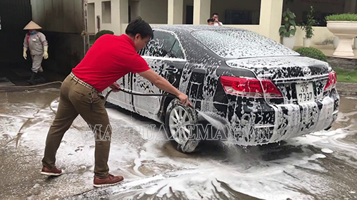 Rửa xe không chạm – hình thức rửa xe công nghệ cao của thời đại mới